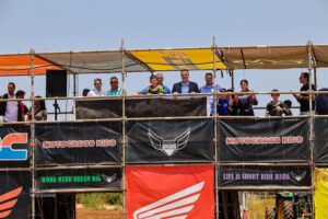 ere (390 of 886)