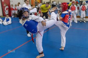 ere (589 of 886)